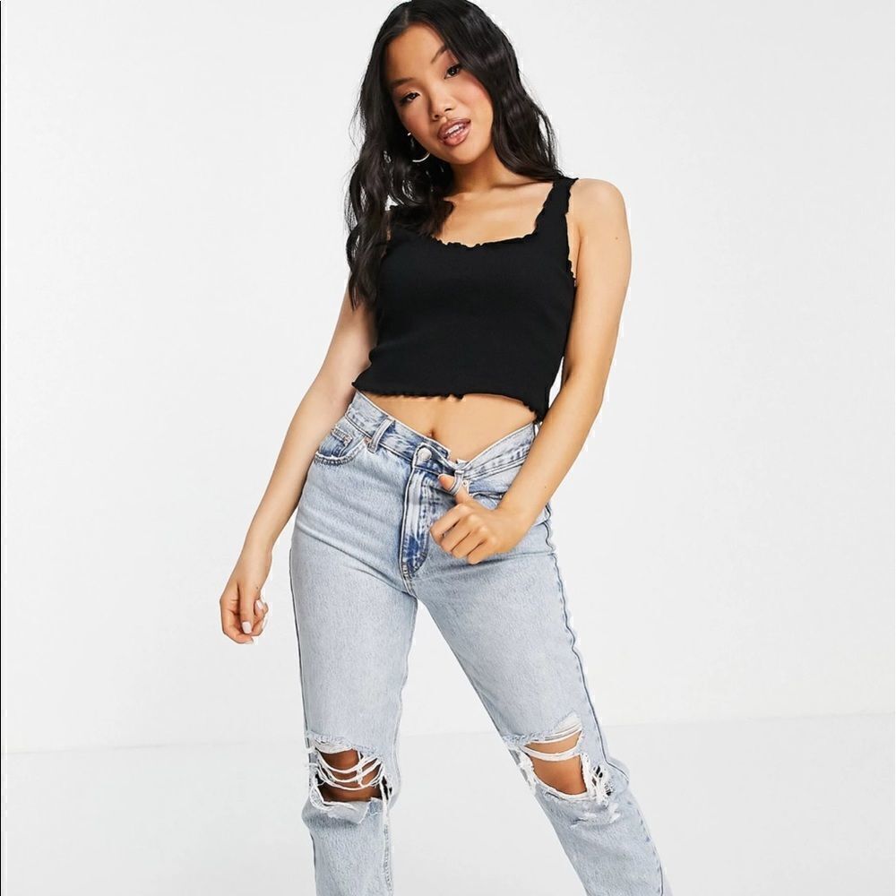 Le Lis Black Ruffle Hem Crop Top Tank